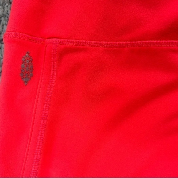 Free People Leggings Womens Medium Activewear Neon Pink Cut Outs Casual Boho Gym - Picture 3 of 4